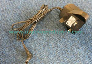 New DVE DSC-3PFB-05 UK 3 Pin Plug Switching AC Power Adapter 5 Volts 0.6 Amps